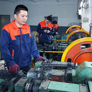 精密生產(chǎn)設(shè)備