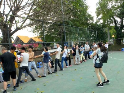 喆堃員工拔河活動(dòng)