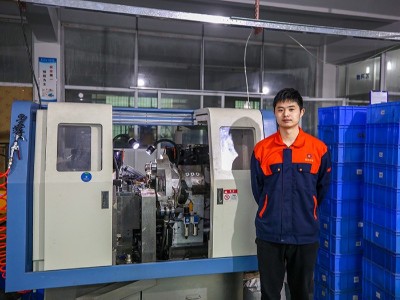 喆堃-產(chǎn)品生產(chǎn)設(shè)備